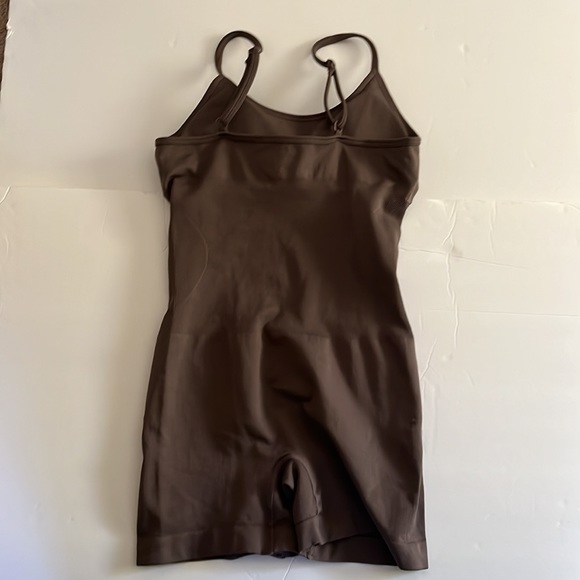 Workout one piece romper - Picture 4 of 4